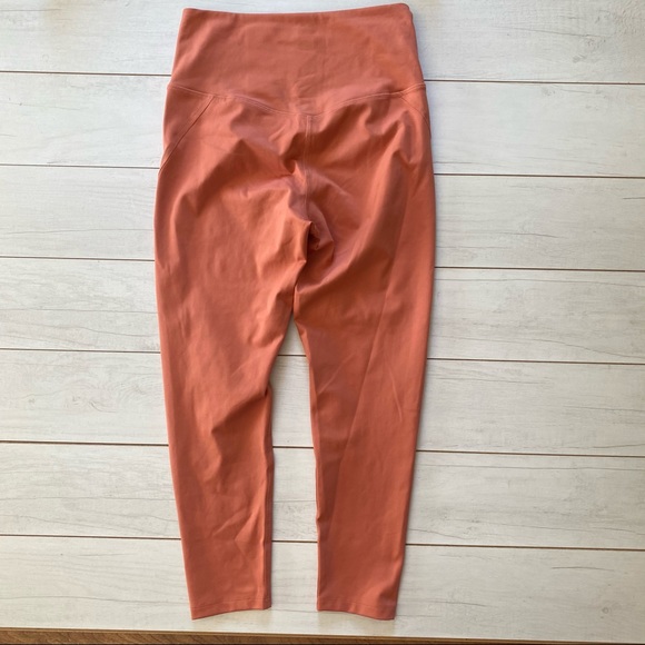 Girlfriend Collective High Rise Leggings Compression Brick Sz M Inseam 23 3/4 - Picture 3 of 11